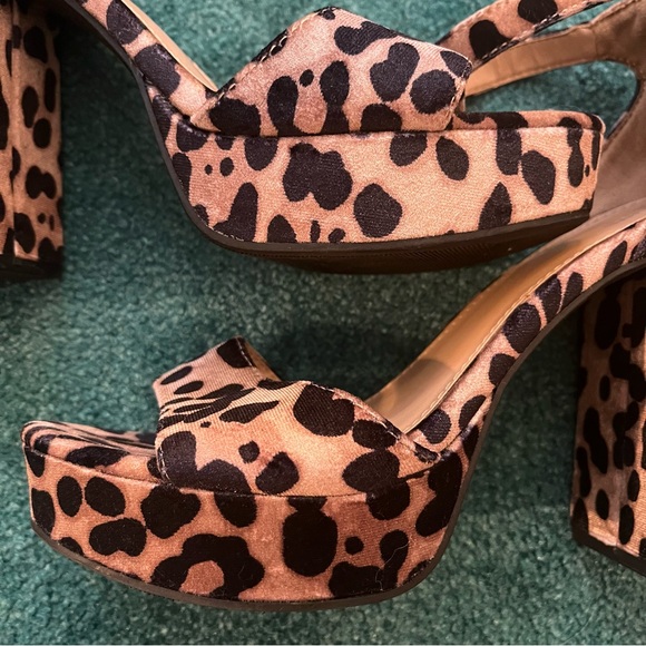 Leopard Animal Print Platform Heels Ankle Strap Size 8.5 Mossimo Supply Co - Picture 3 of 14